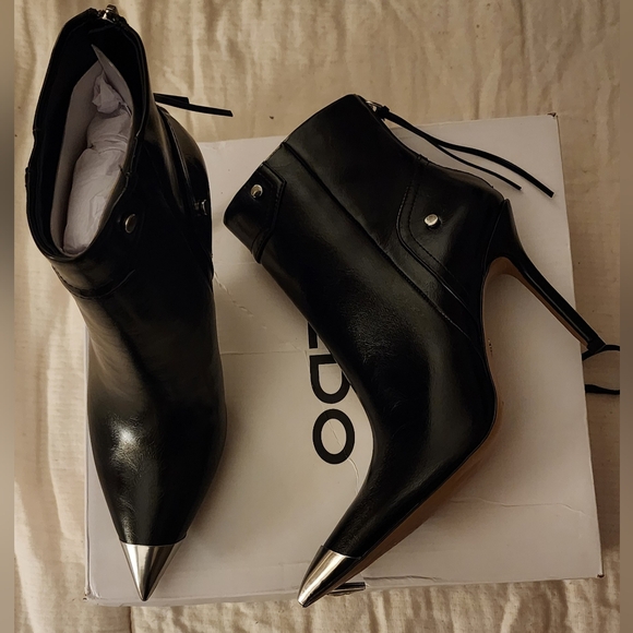 Aldo "Nilita" Black Leather Ankle Boots with Silver Toe Cap - Picture 2 of 4